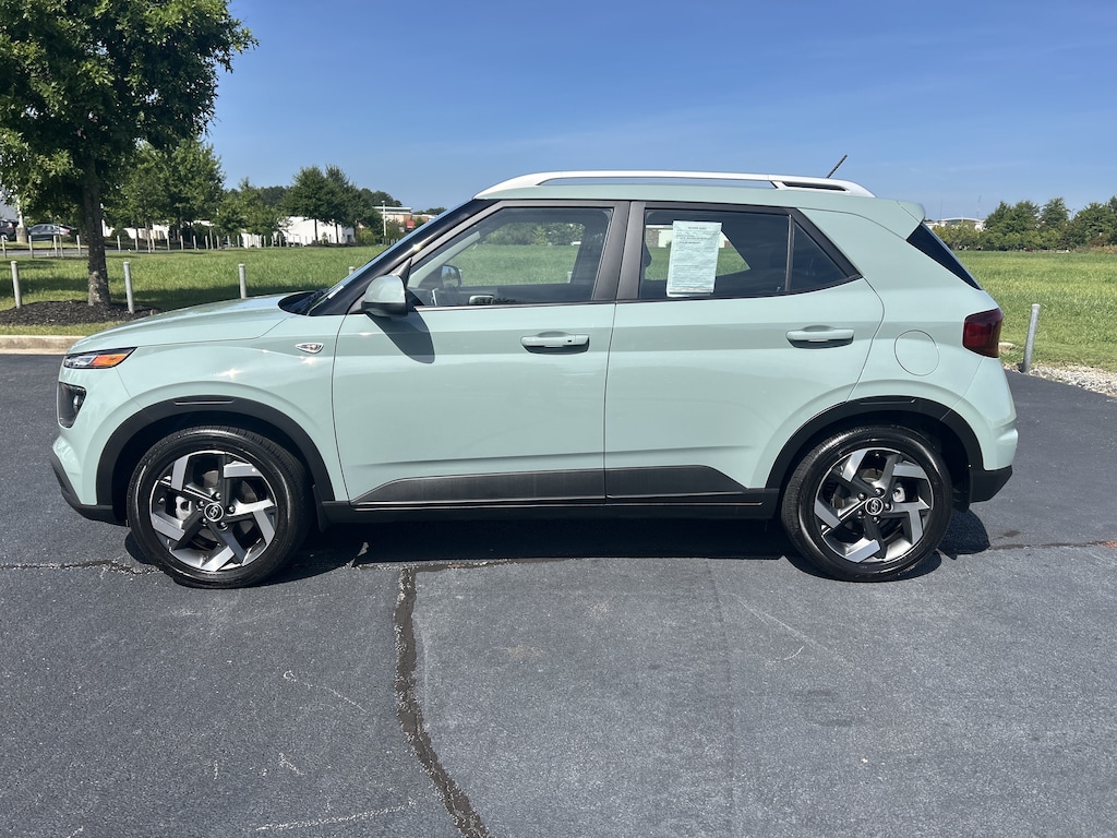 Used 2026 Hyundai Venue SEL SUV