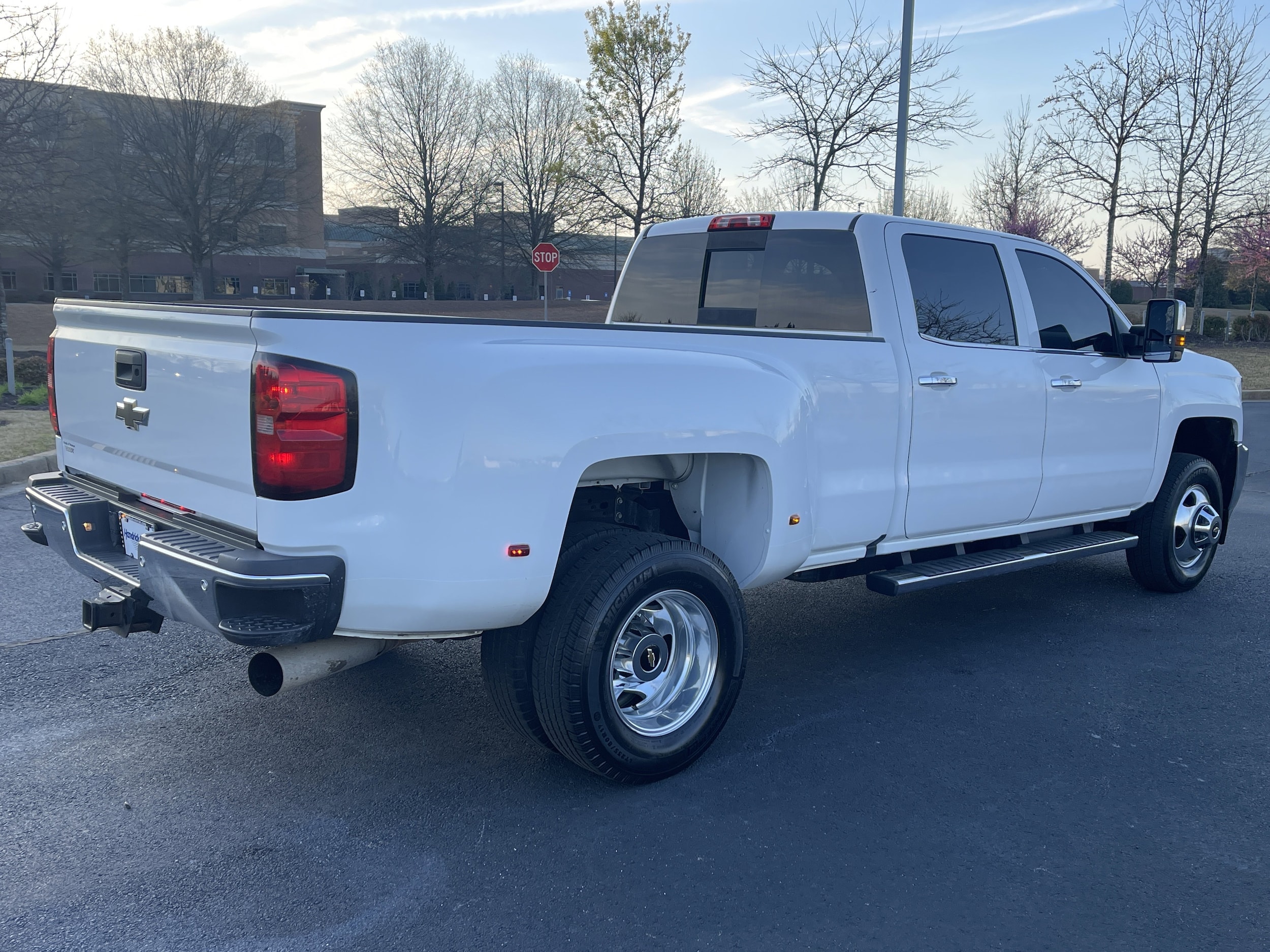 2016 Chevrolet Silverado 3500HD LTZ photo 3