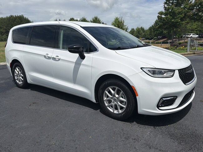 2024 Chrysler Pacifica Touring L Van Passenger Van