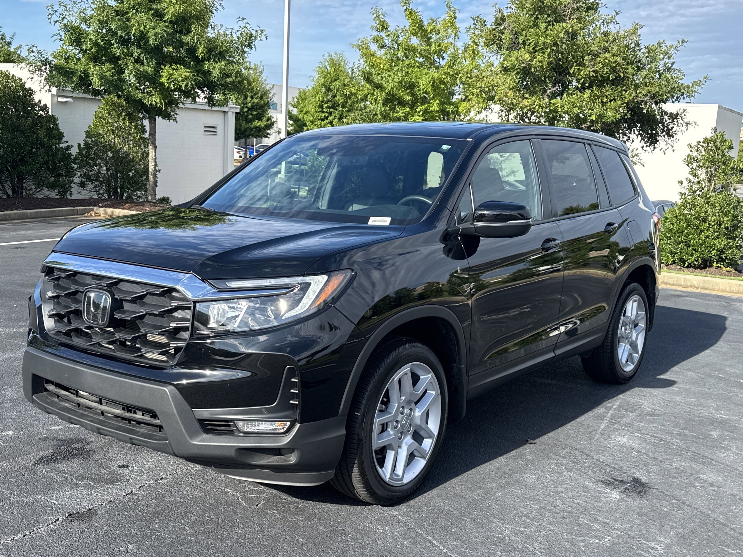 2025 Honda Passport EX-L photo 3