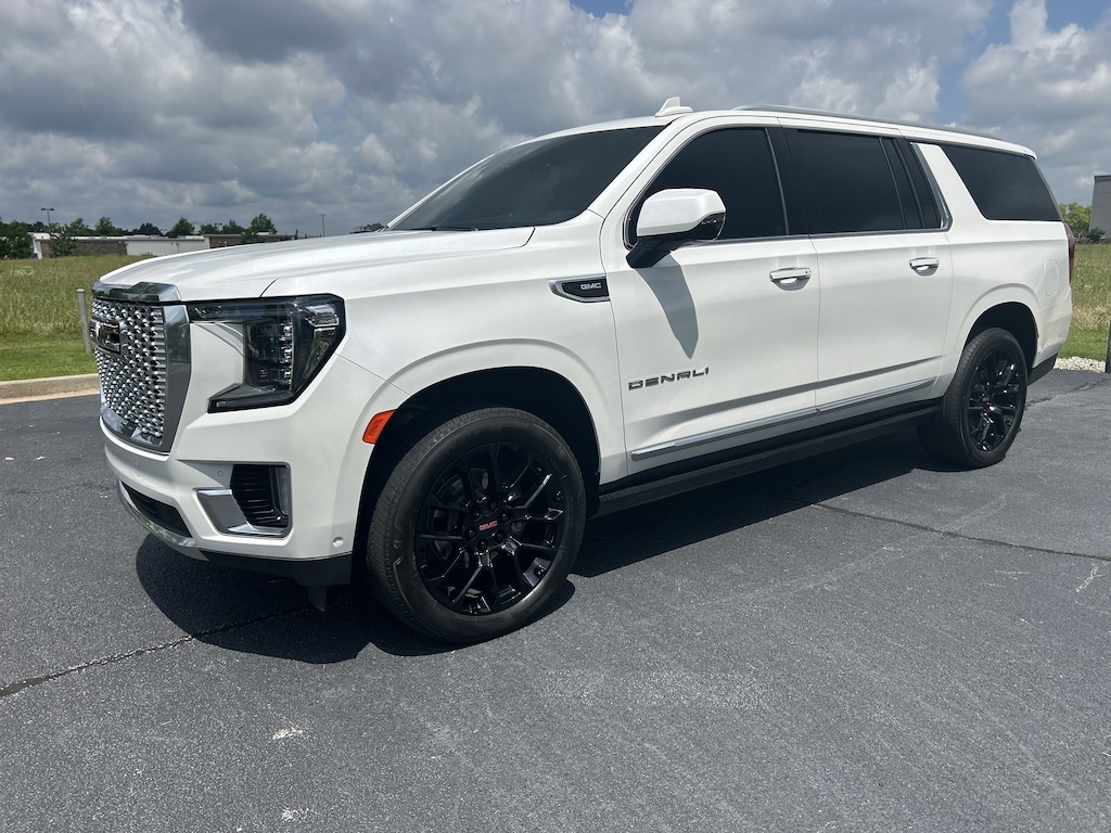 Used 2023 GMC Yukon XL Denali SUV