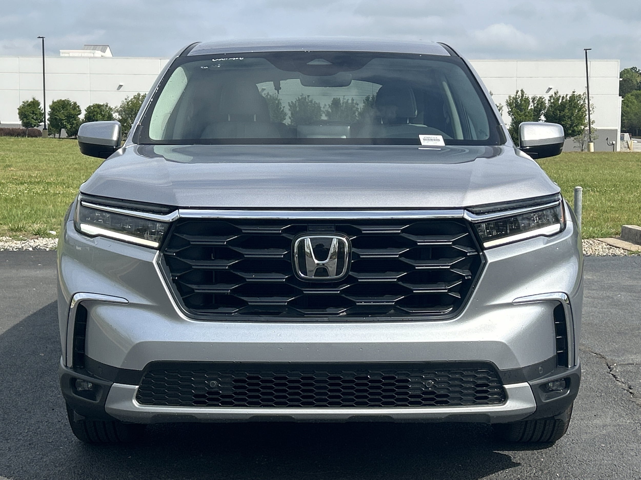 2025 Honda Pilot EX-L photo 2