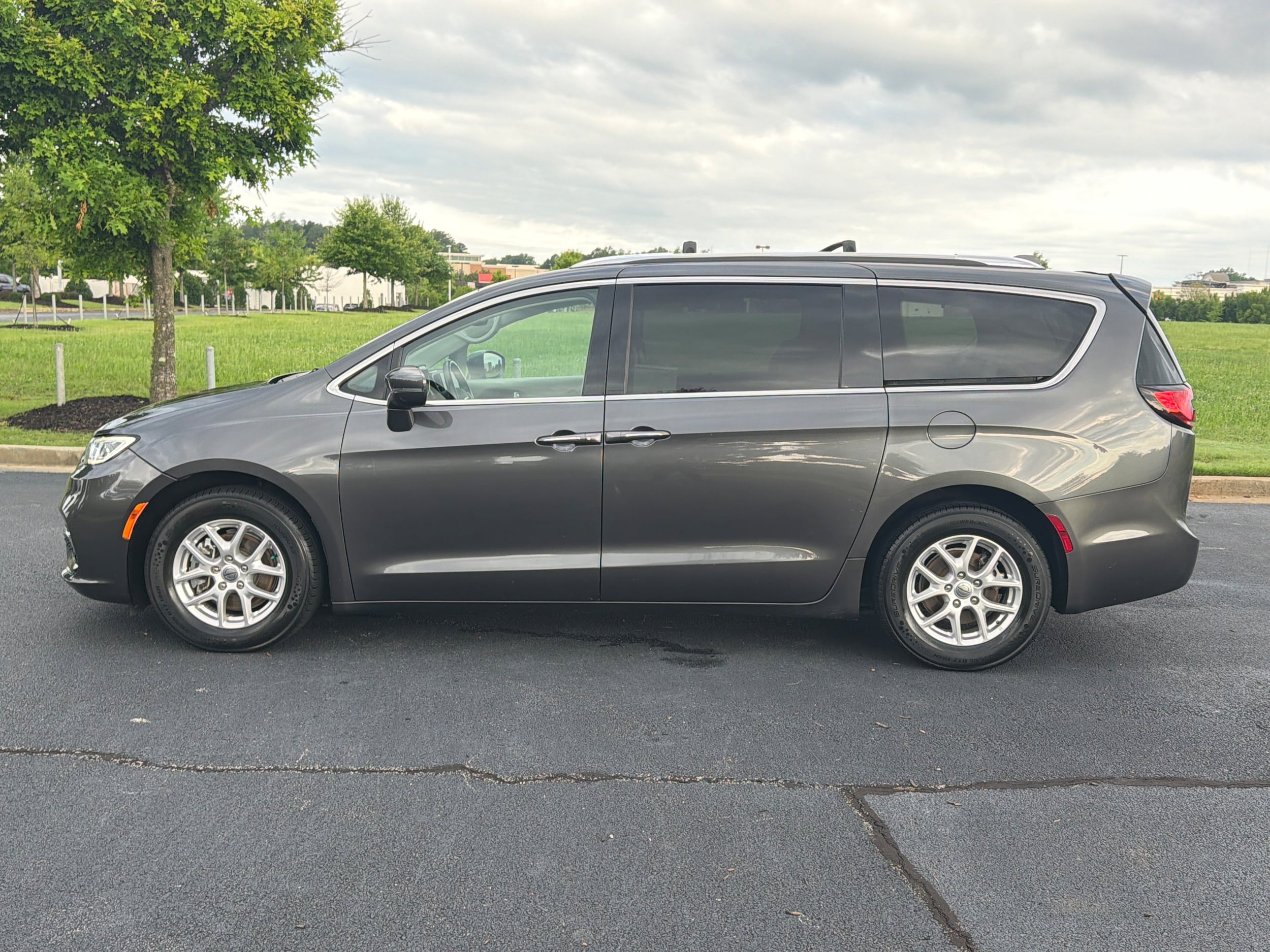 Chrysler Pacifica Touring L