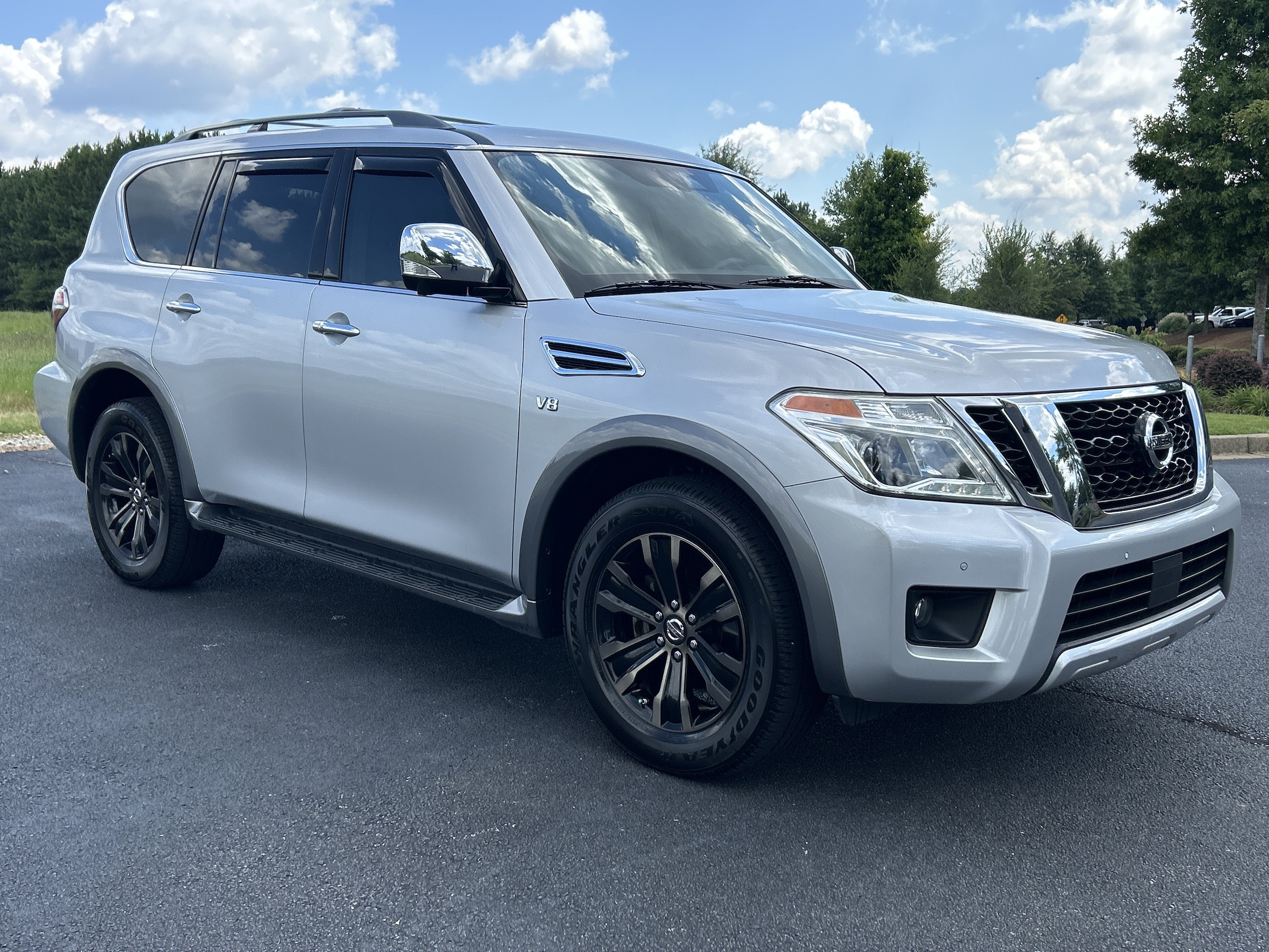Nissan Armada Platinum