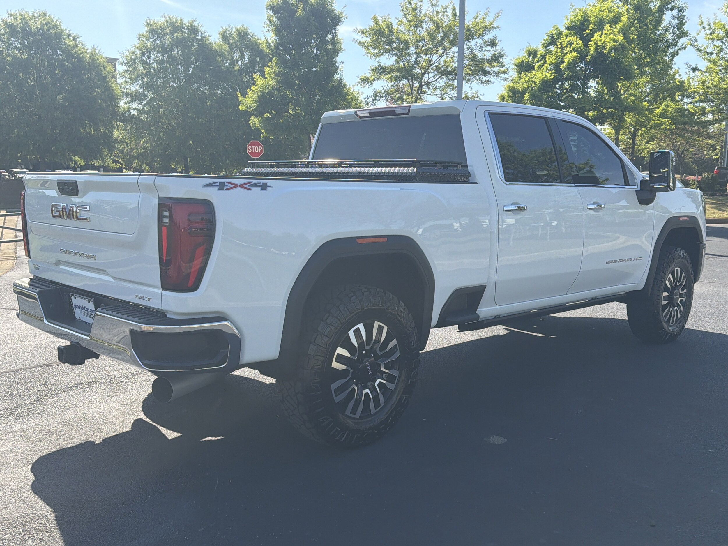 2025 GMC Sierra 2500 HD SLT photo 3