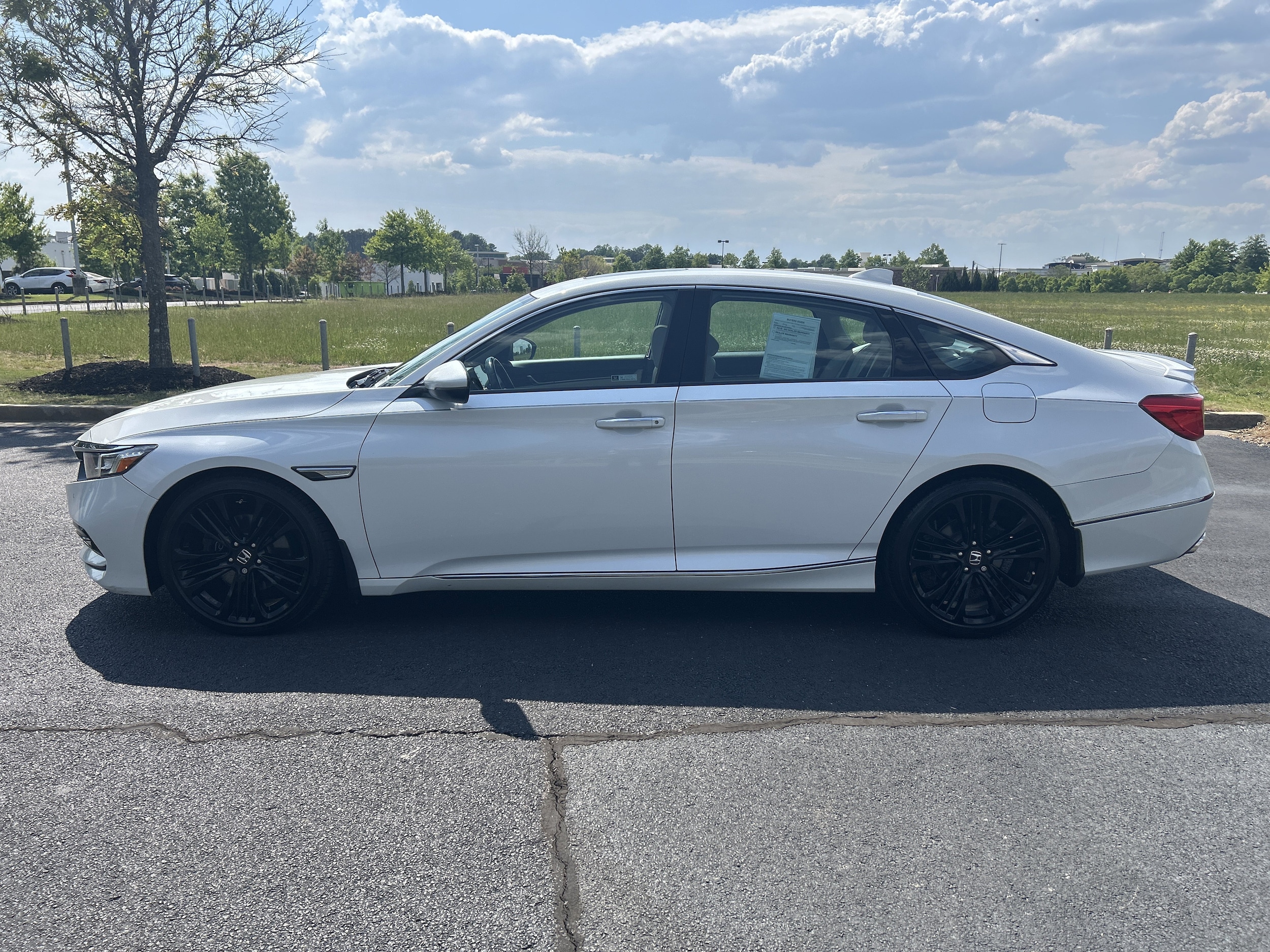 2018 Honda Accord Touring 2.0T photo 5