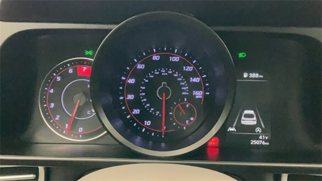 Used 2023 Hyundai Elantra SE Sedan