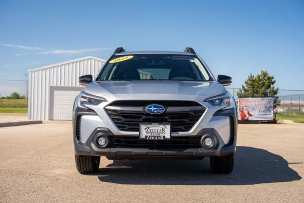 Used 2024 Subaru Outback Premium SUV