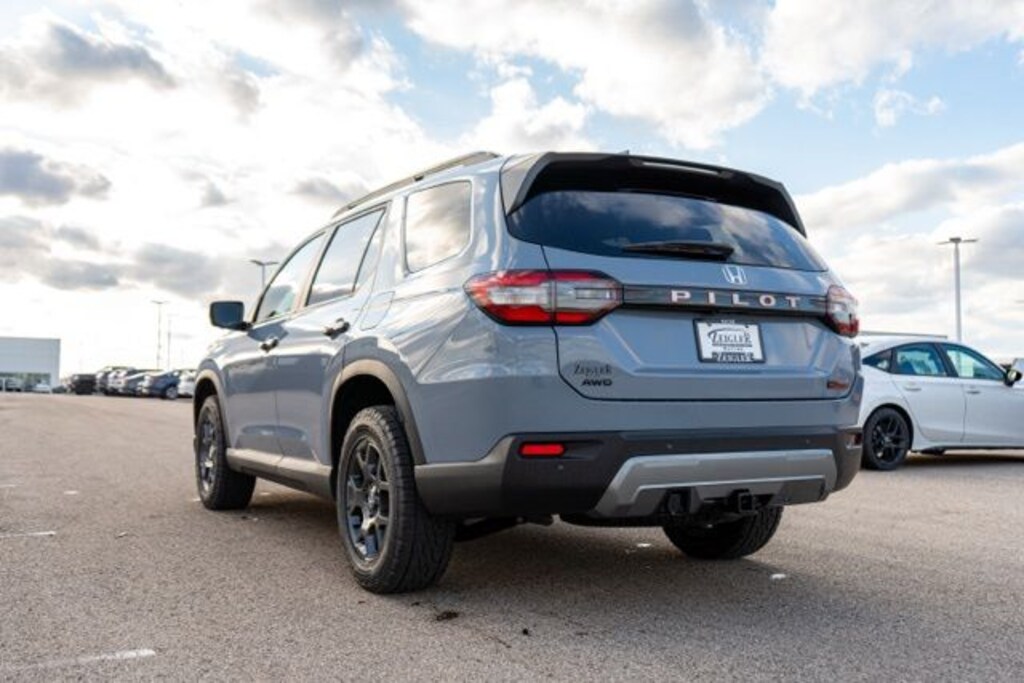 New 2026 Honda Pilot TrailSport SUV