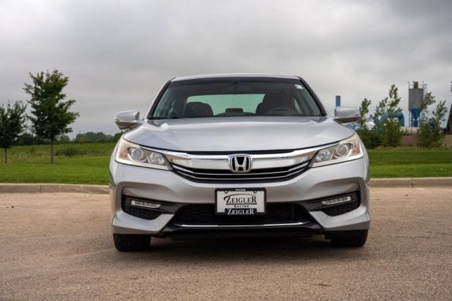 Used 2016 Honda Accord EX-L V-6 with VIN 1HGCR3F84GA021098 for sale in Sturtevant, WI
