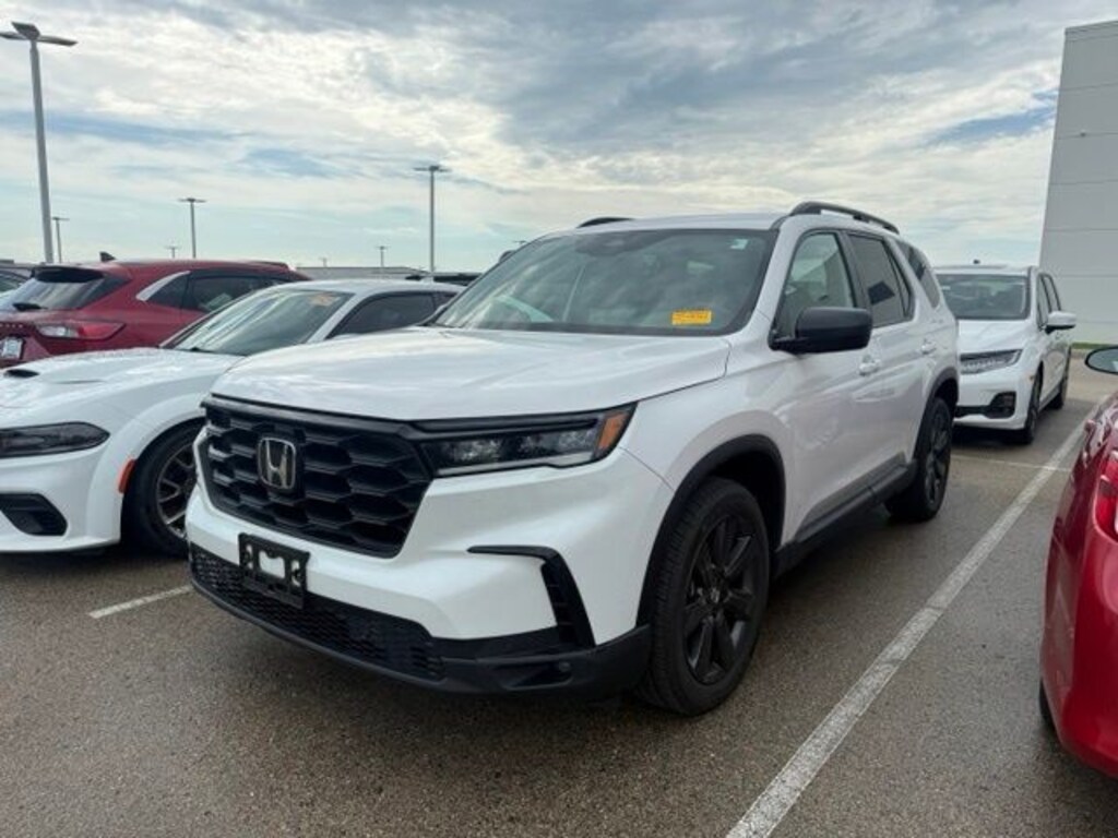 Used 2025 Honda Pilot Sport SUV