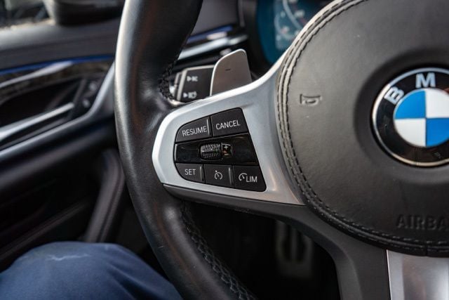 2023 BMW M550I - Image 20