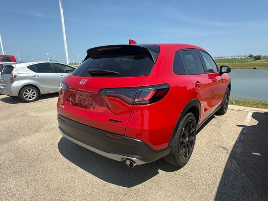 Used 2024 Honda HR-V Sport w/BSI SUV