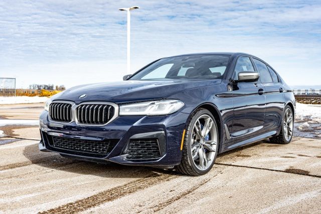 2023 BMW M550I - Image 3