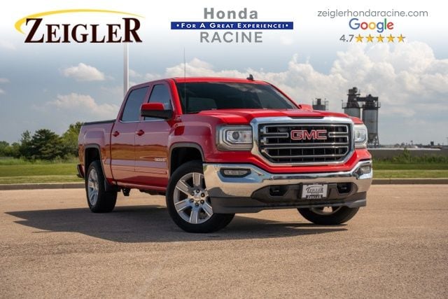 2016 GMC Sierra 4WD Crew Cab Short Box SLE's photo