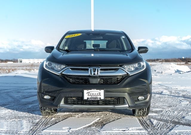 Used 2017 Honda CR-V EX with VIN 5J6RW2H58HL069685 for sale in Sturtevant, WI