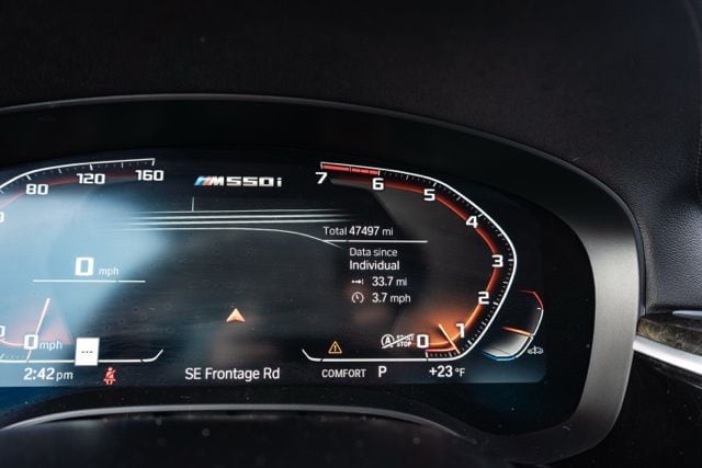2023 BMW M550I - Image 21