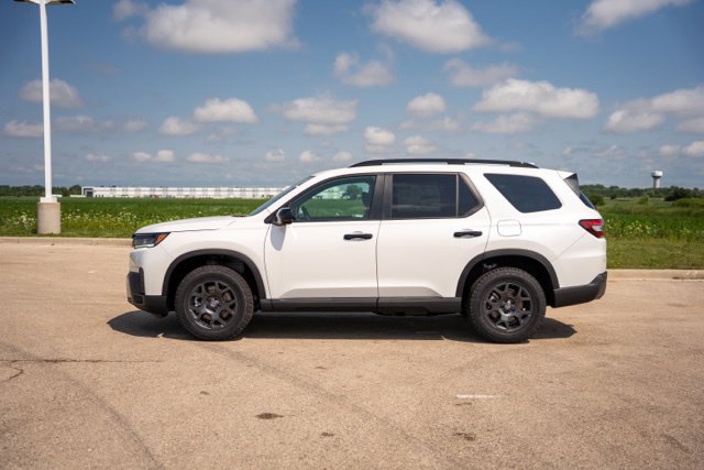 New 2026 Honda Pilot TrailSport SUV