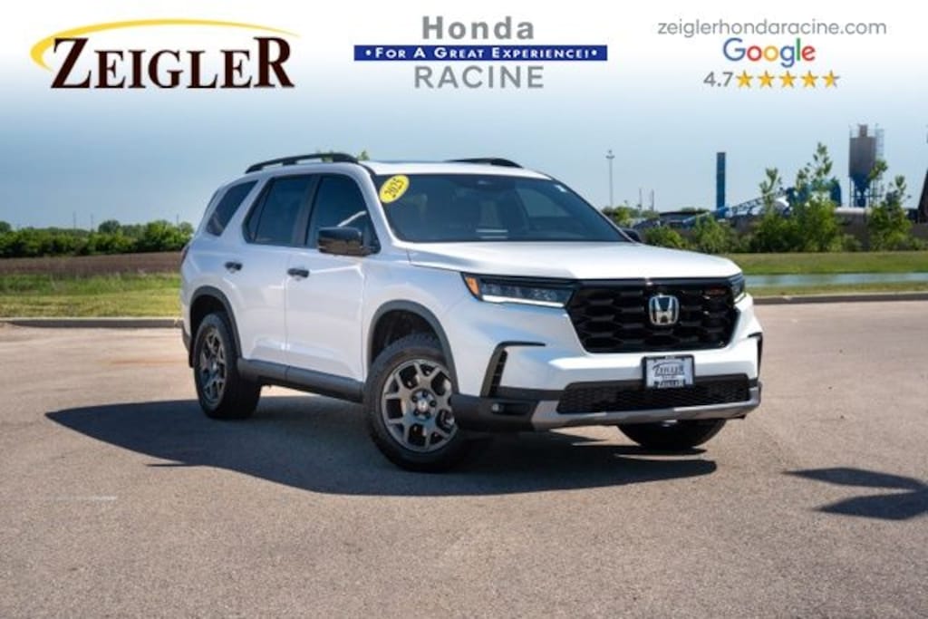 Used 2025 Honda Pilot TrailSport SUV