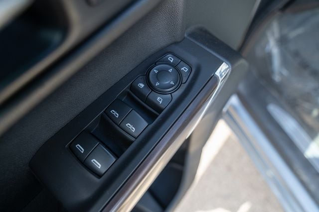 2021 GMC Sierra 1500 SLT - Photo 22