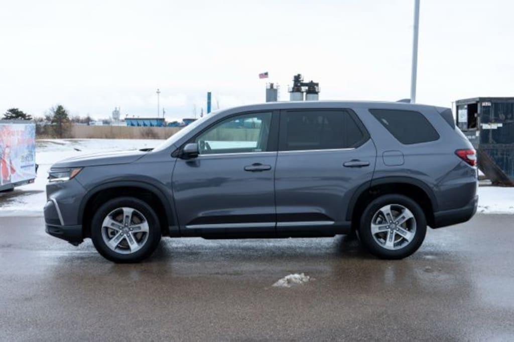 Used 2025 Honda Pilot EX-L SUV