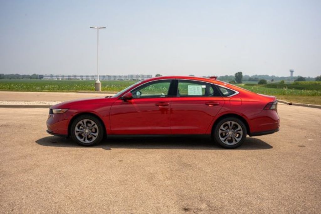 Used 2024 Honda Accord EX Sedan