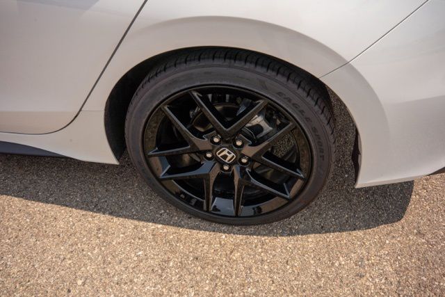 2026 Honda Civic Hatchback Sport - Photo 12