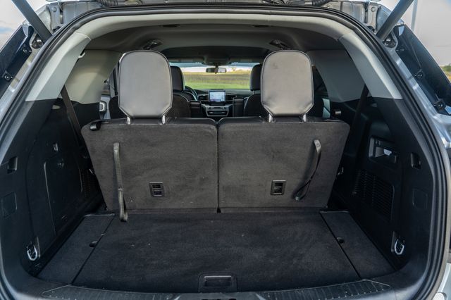 2023 Ford Explorer XLT - Photo 18