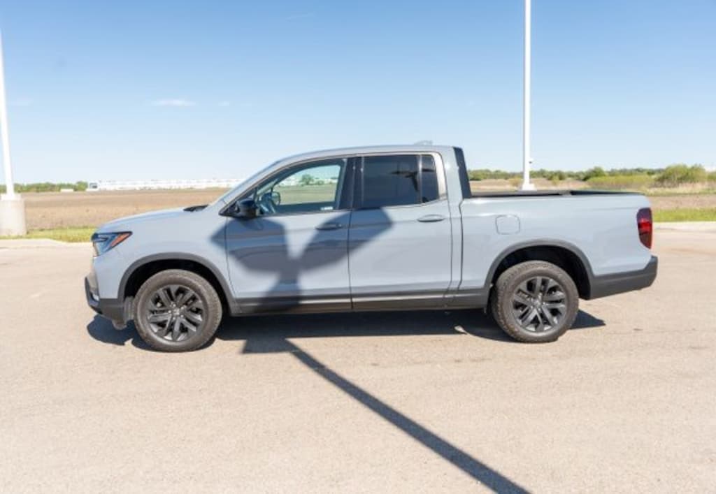 Used 2025 Honda Ridgeline Sport Truck Crew Cab