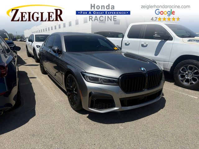 2022 BMW 7 Series 740i's photo