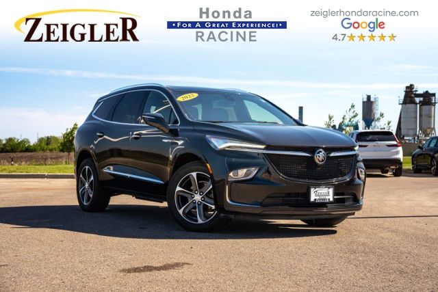 2022 Buick Enclave Essence AWD's photo