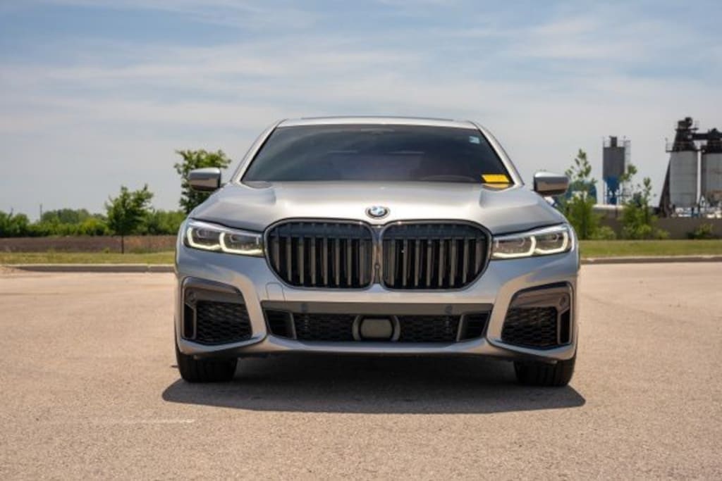 Used 2022 BMW 740i Sedan