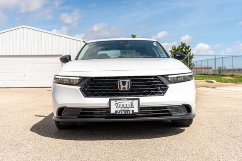 Used 2025 Honda Accord SE Sedan