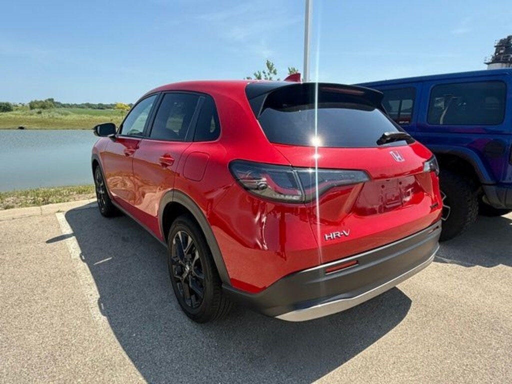 Used 2024 Honda HR-V Sport w/BSI SUV