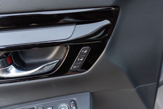2024 Honda CR-V EX-L - Photo 17