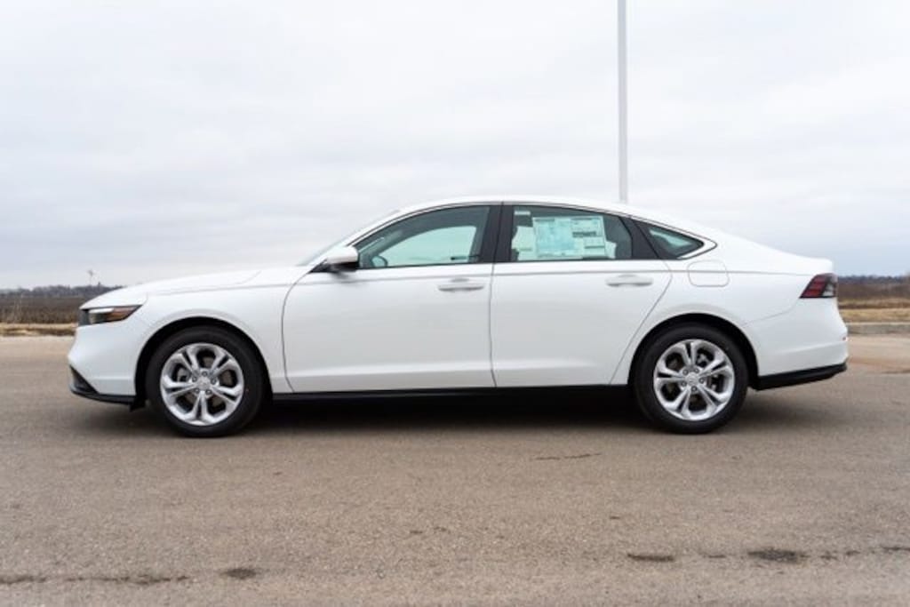 Used 2023 Honda Accord LX Sedan