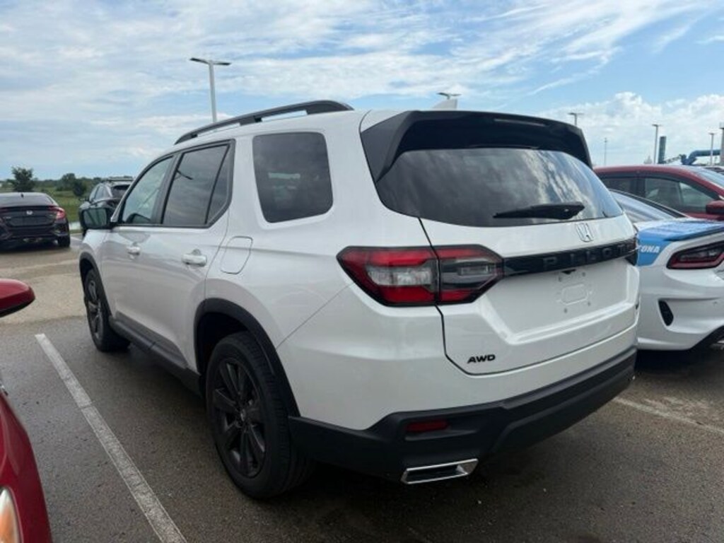 Used 2025 Honda Pilot Sport SUV