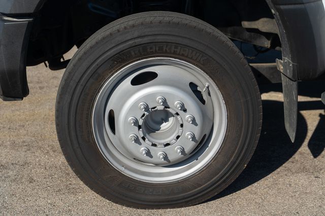 2018 Ford F-450 Super Duty Chassis Cab XL - Photo 10