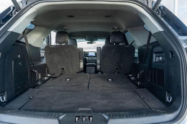 2023 Ford Explorer XLT - Photo 19