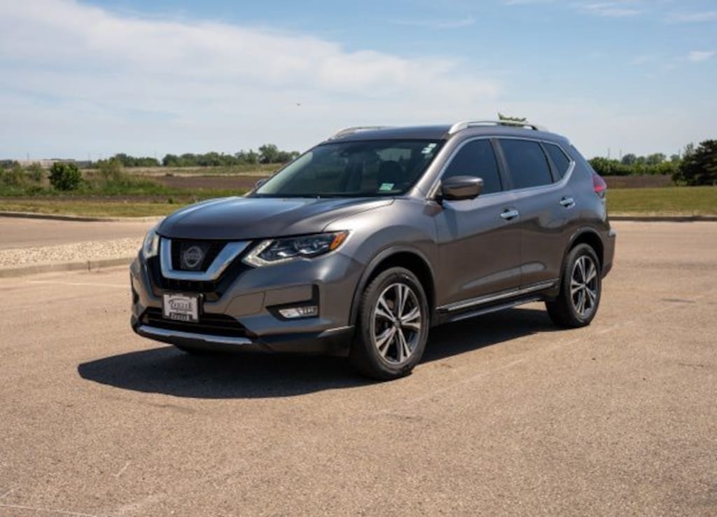 Used 2017 Nissan Rogue SL SUV