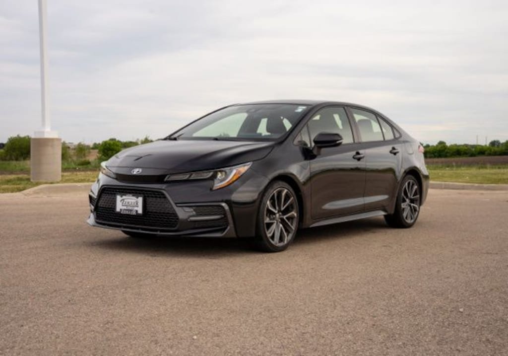 Used 2021 Toyota Corolla SE Sedan