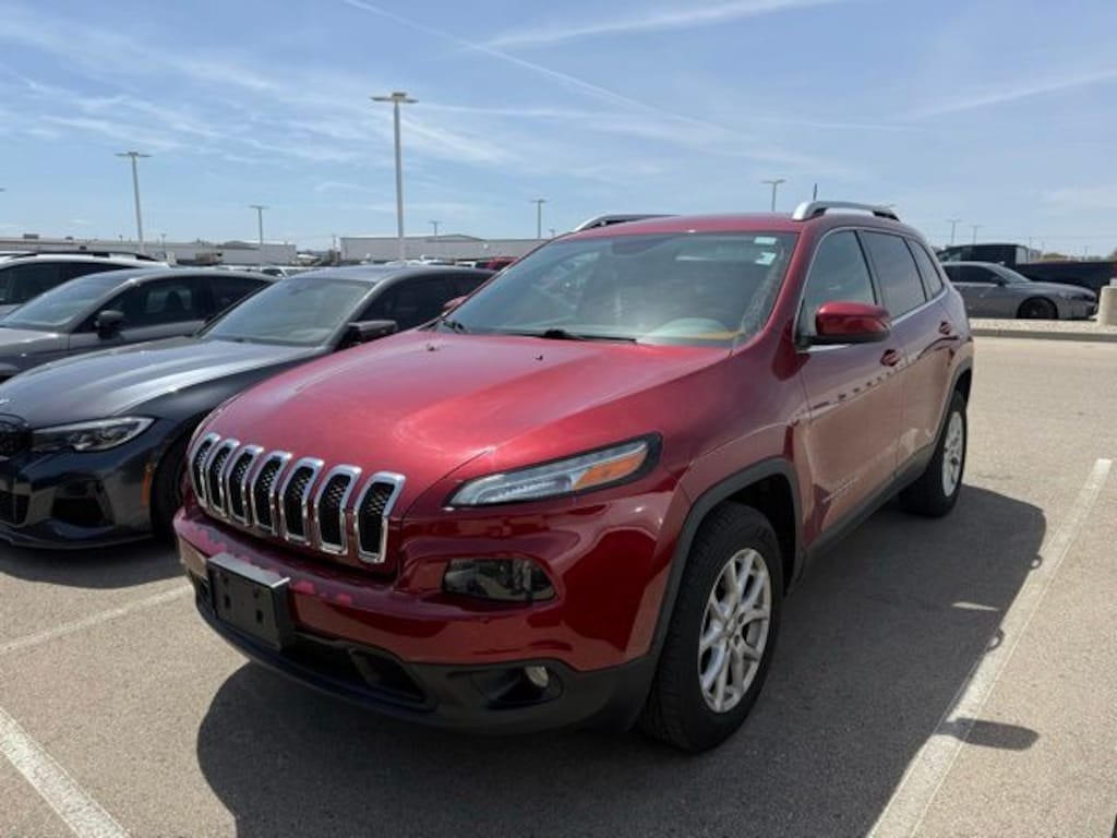 Used 2016 Jeep Cherokee Latitude 4x4 SUV
