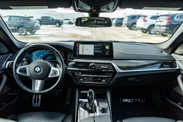 2023 BMW M550I - Image 14