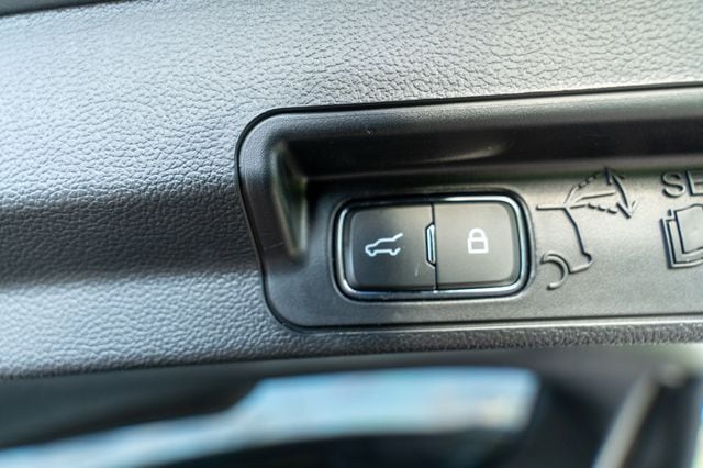 2023 Ford Explorer XLT - Photo 21