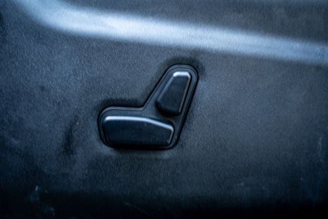 2018 JEEP GRAND CHEROKEE - Image 19