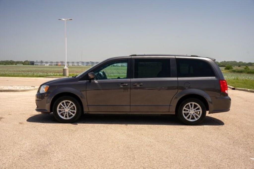 Used 2019 Dodge Grand Caravan SXT Van Passenger Van