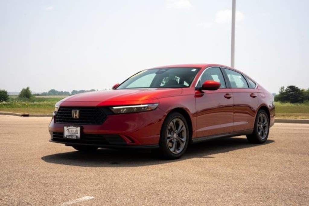 Used 2024 Honda Accord EX Sedan