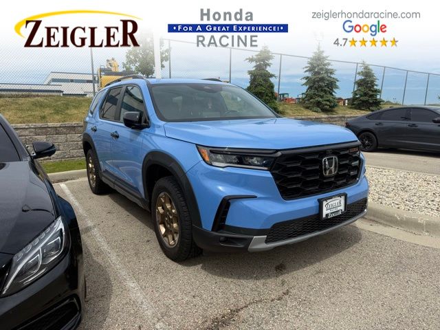 2024 Honda Pilot TrailSport AWD's photo