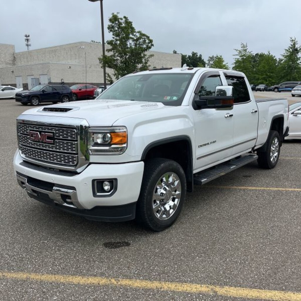 Used 2019 GMC Sierra 2500HD Denali Truck Crew Cab