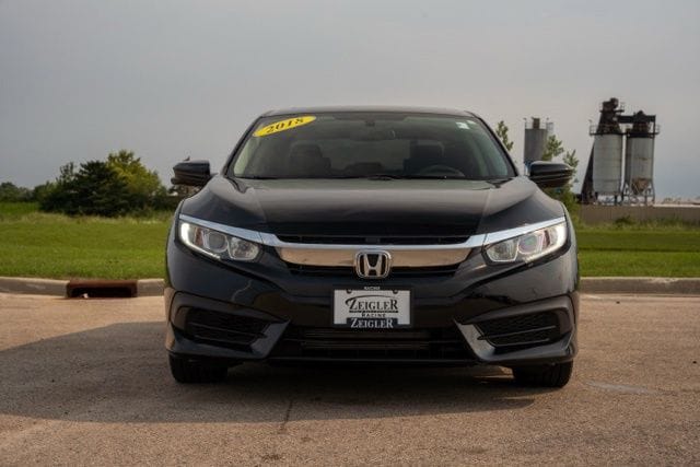 Used 2018 Honda Civic EX with VIN 19XFC2F71JE038153 for sale in Sturtevant, WI